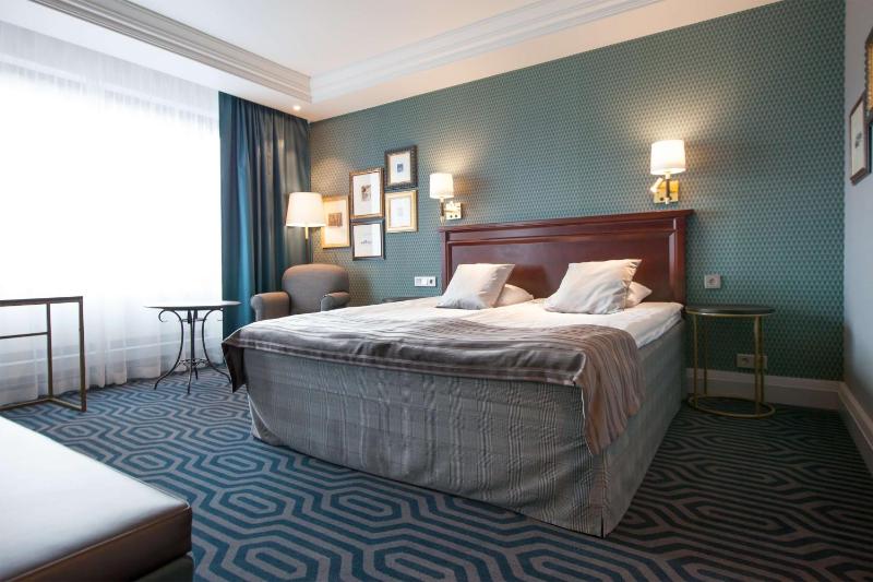 Superior Double Room image 3