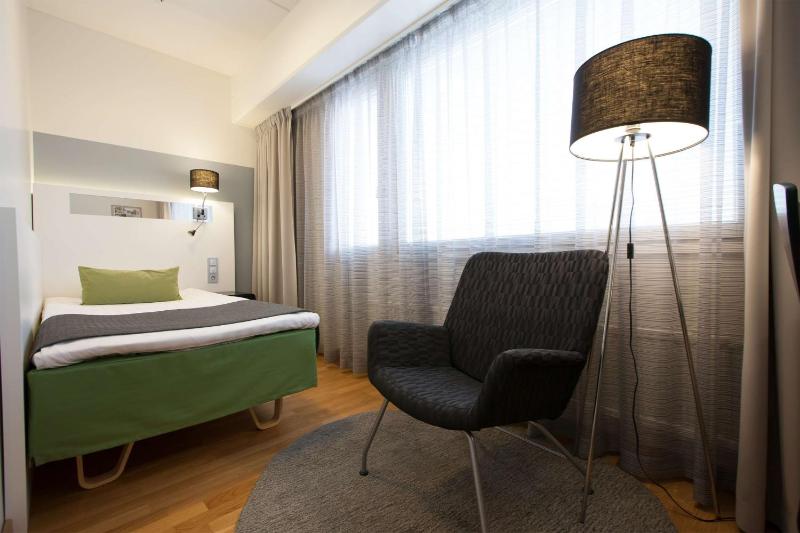 Single Room image 3