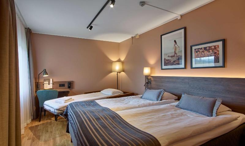 Family Room image 1