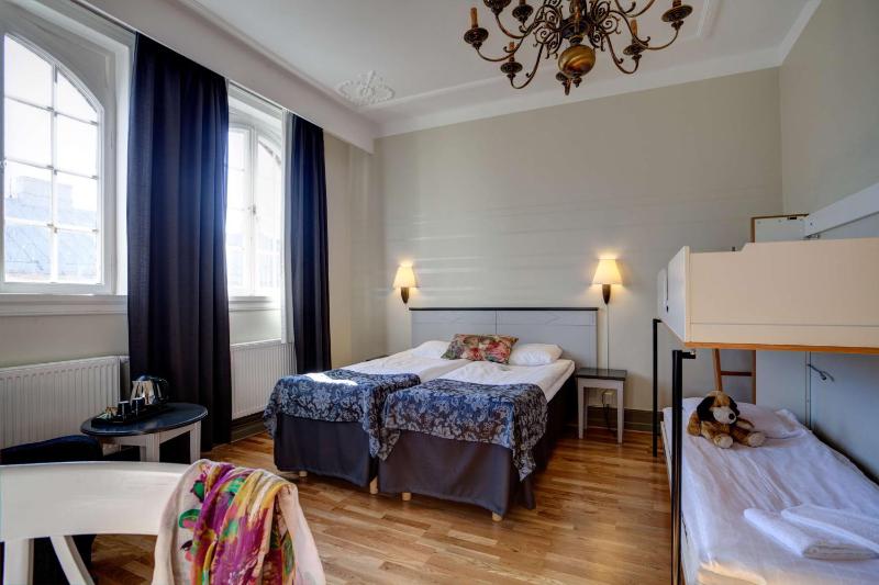 Quadruple Family Room image 1