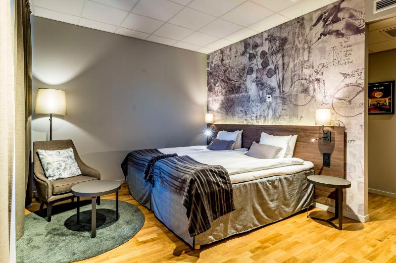 Superior Twin Room image 4