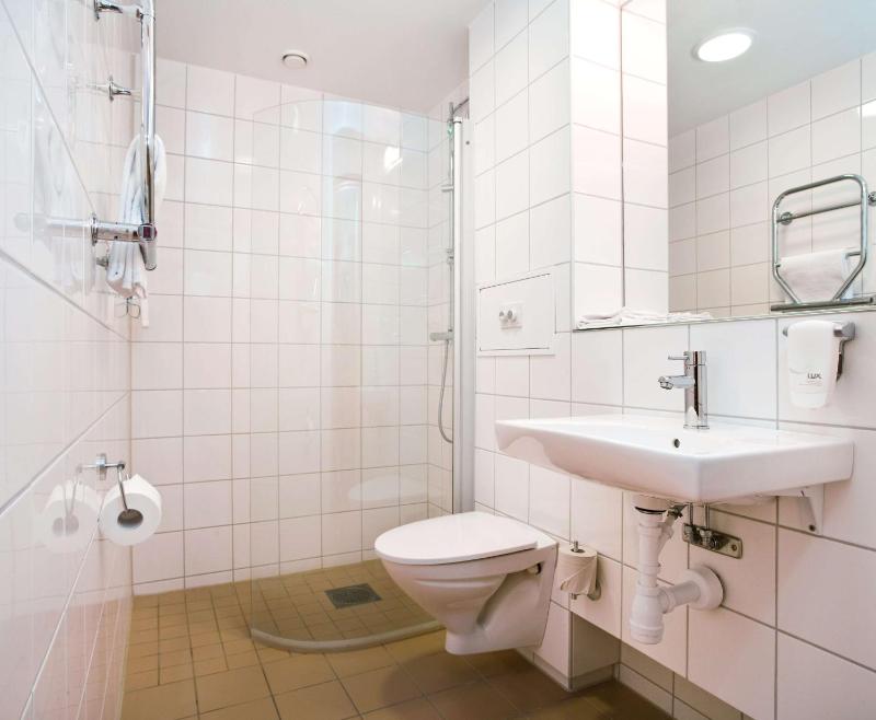 Standard Family Room with Kitchenette (5 Persons) image 3