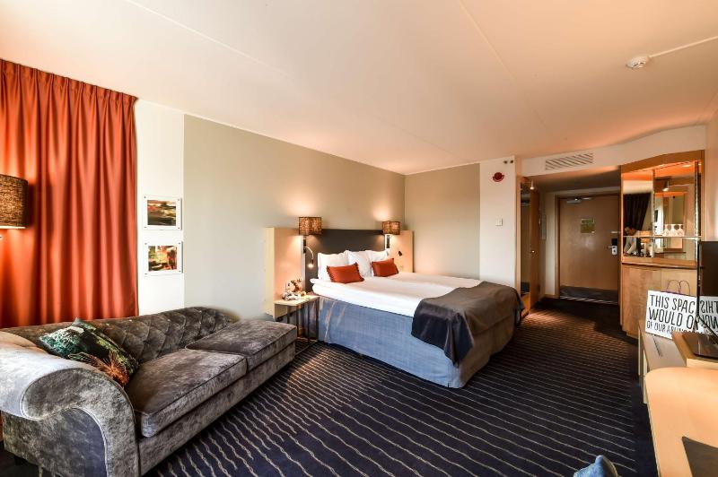 Standard Family Triple Room image 3