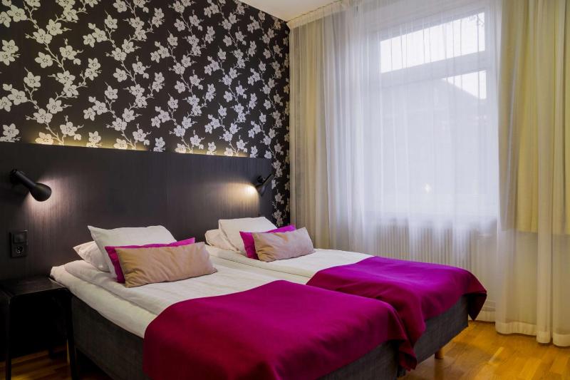 Double or Twin Room image 1