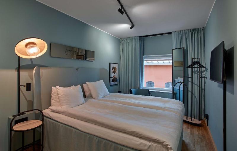 Queen Room image 1