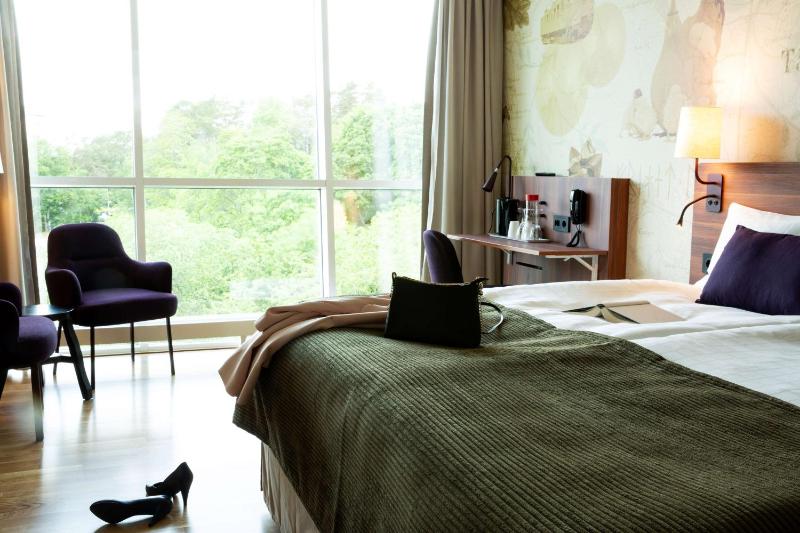 Superior Twin Room image 1