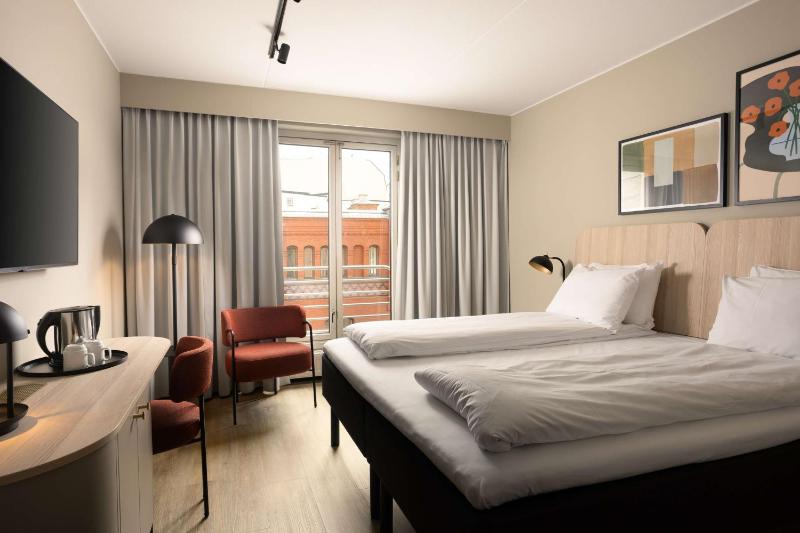 King Room image 3