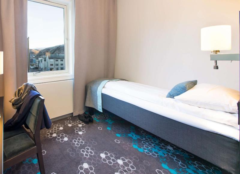 Single Room image 4
