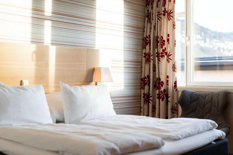 Superior Double Room image 4
