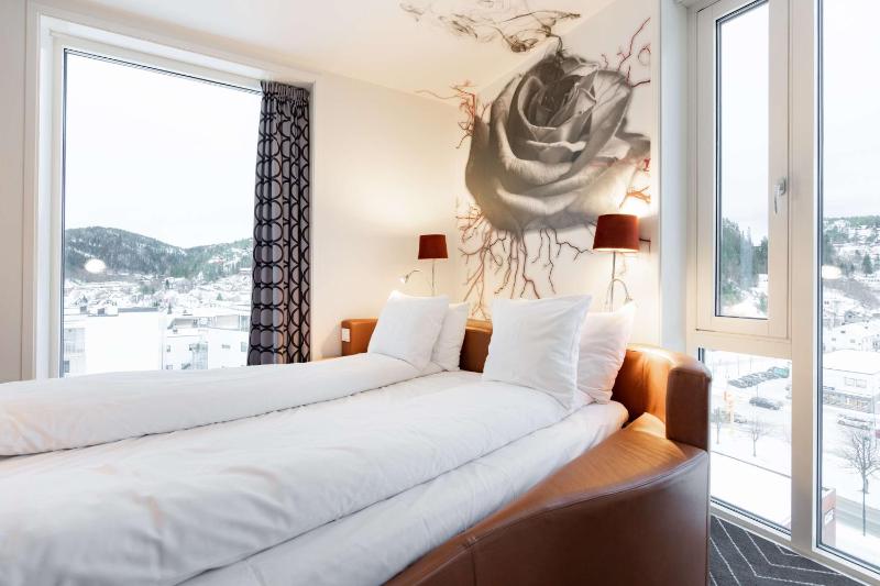 Standard Double Room image 1