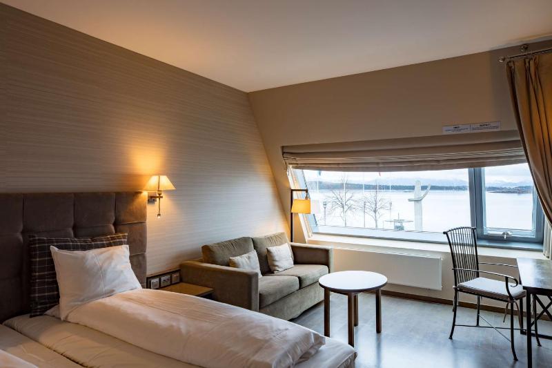 King Room image 3