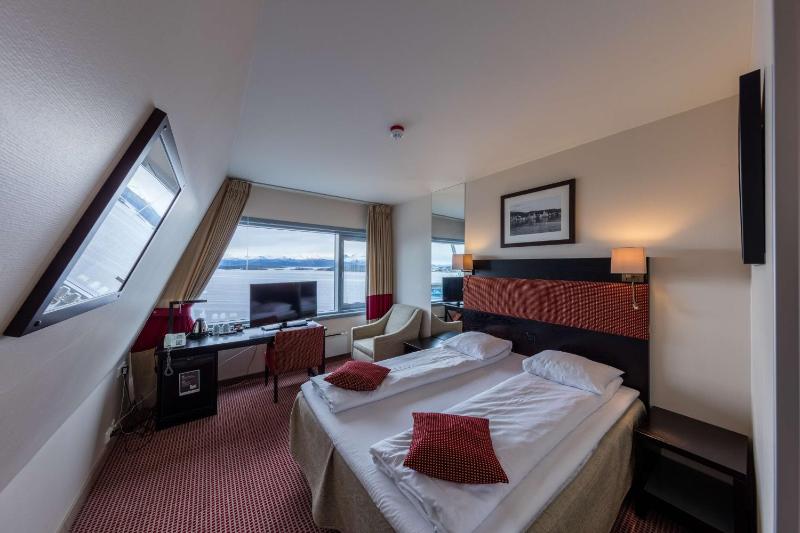 King Room image 4