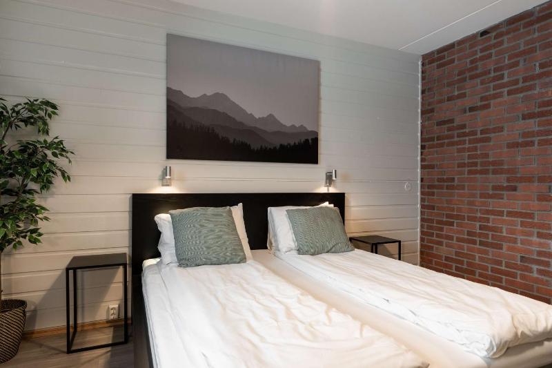 Standard King Room image 1