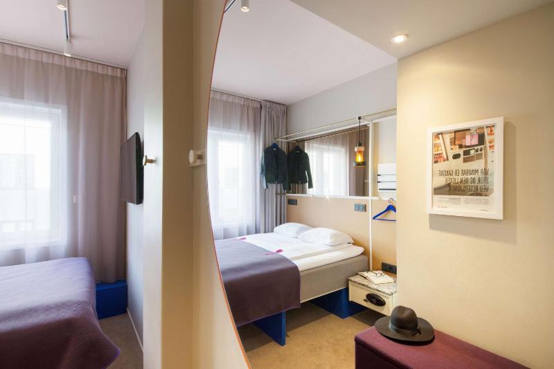 Double Room image 1