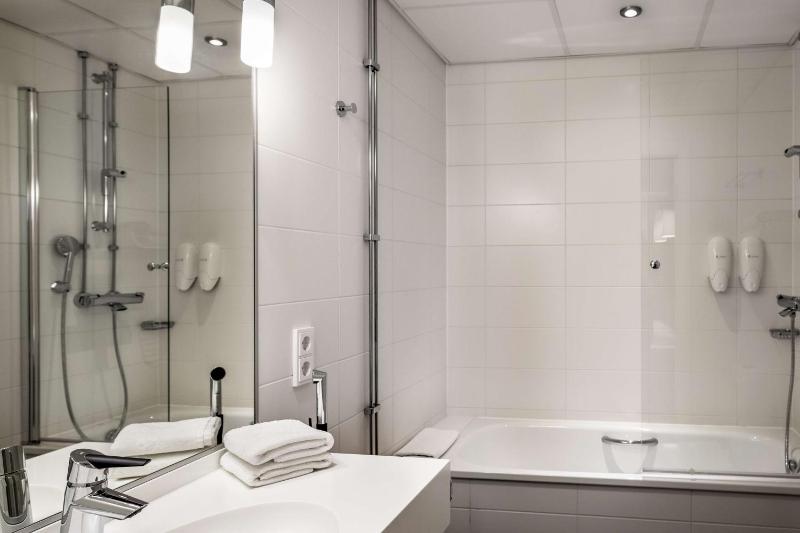 Standard Double Room image 1