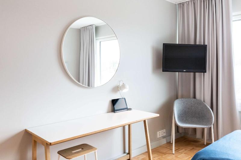 Standard Family Room image 1