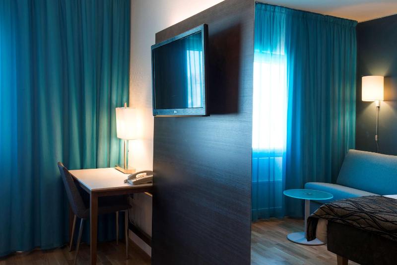 Standard Triple Room image 3