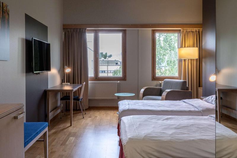 Superior Twin Room image 4