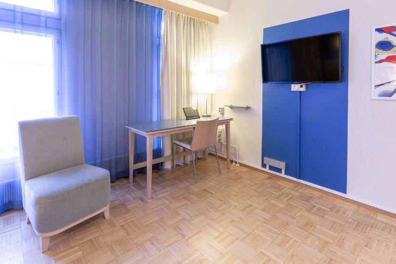 Standard Double Room image 4