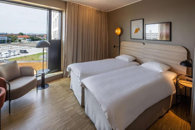 Standard Twin Room - Wellness and pool access excluded image 1