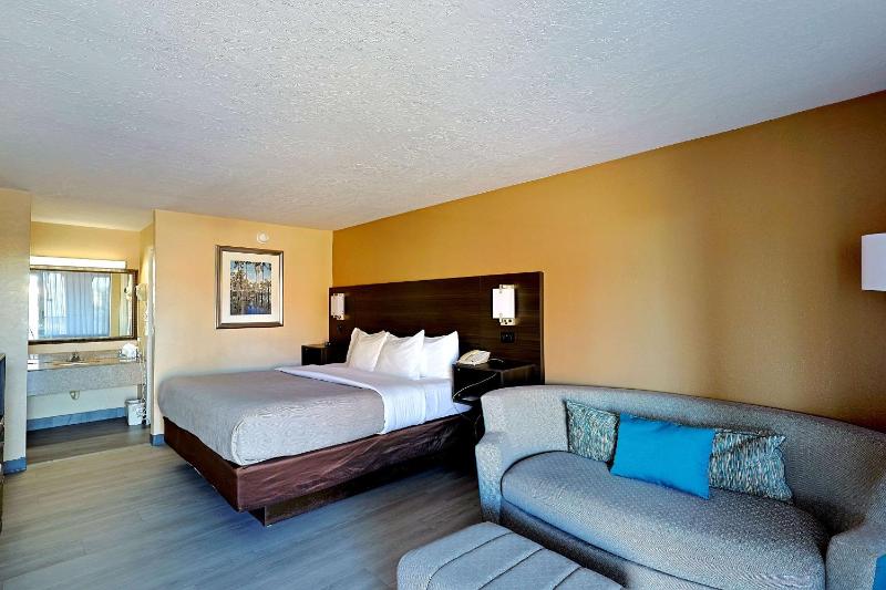 King Room - Non-Smoking image 1