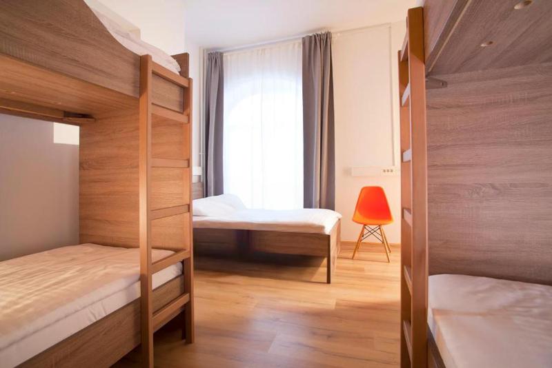 Bed in 5-Bed Mixed Dormitory Room image 1