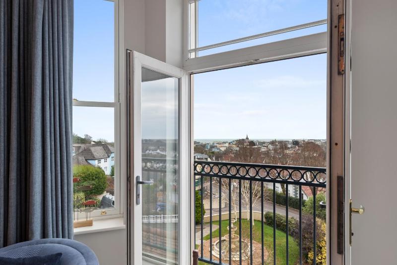 10 Mansion House - Indoor Pool Sea Views Gym - image 28
