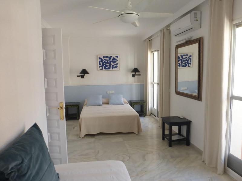 Duplex with sea view - image 22