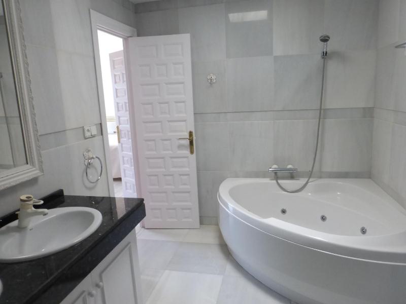 Duplex with sea view - image 20