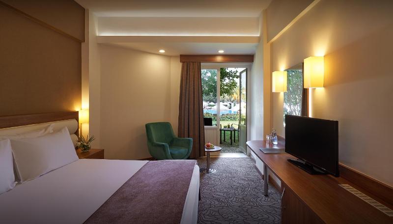 Triple Room image 1