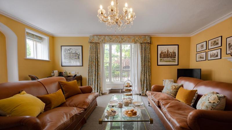 Premium Suite with Terrace image 4