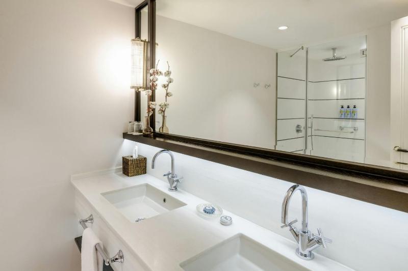 Egyptian Corner King Room  image 2