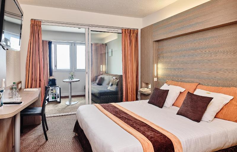 Junior Suite (2 Adults) image 3