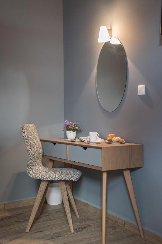 Bluebell Luxury Suites - image 37