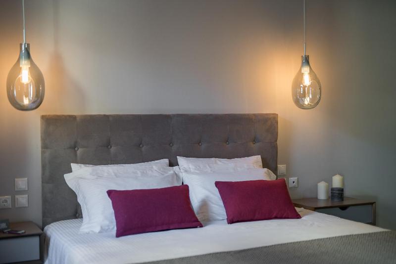 Bluebell Luxury Suites - image 33