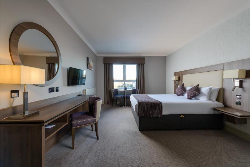Standard Double Room image 4