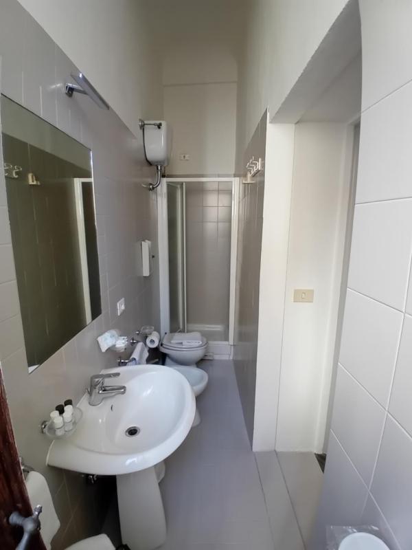 Quadruple Room image 2
