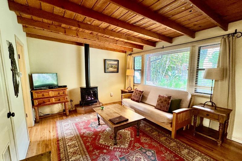 One-Bedroom Suite image 1