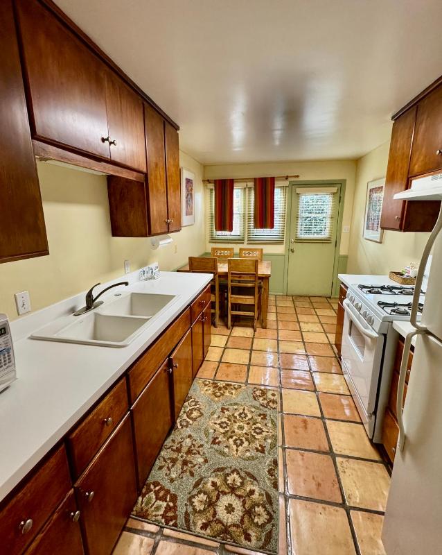 One-Bedroom Suite image 2