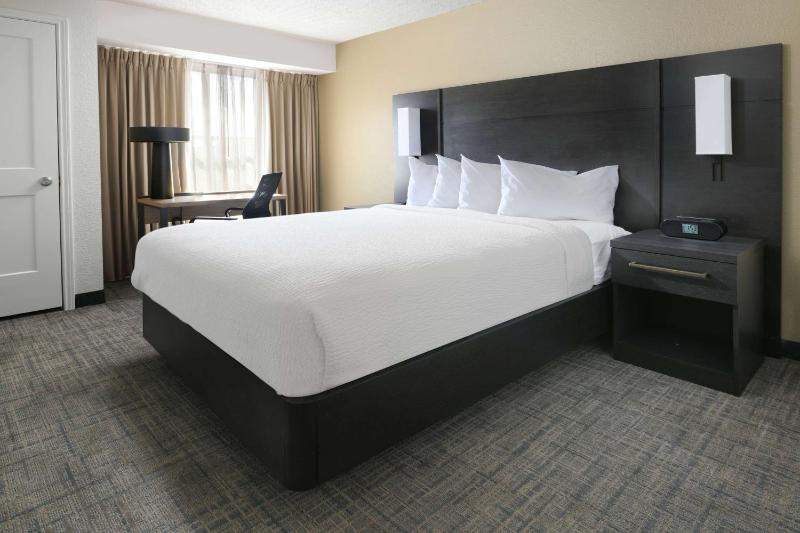 Two-Bedroom Suite image 1
