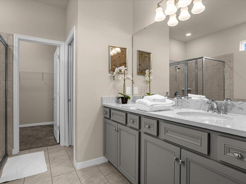 1826SD Amazing 5BR Villa in Windsor Island Near Clubhouse - image 2