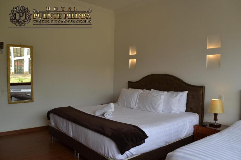 Hotel PUENTE PIEDRA PARK - image 7