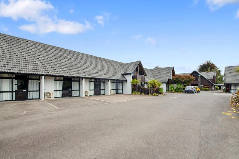 Wylie Court Motor Lodge - image 45