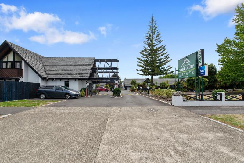 Wylie Court Motor Lodge - image 16