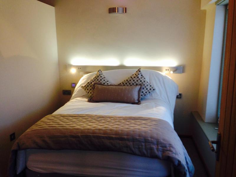 Deluxe Apartment image 2