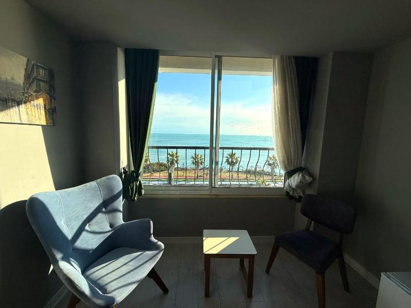Double Room with Sea View image 1