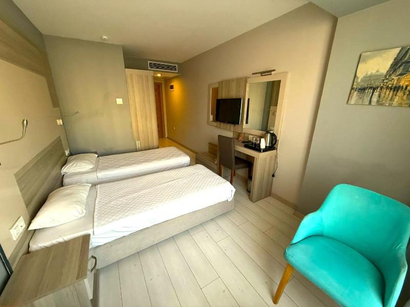 Budget Triple Room image 1