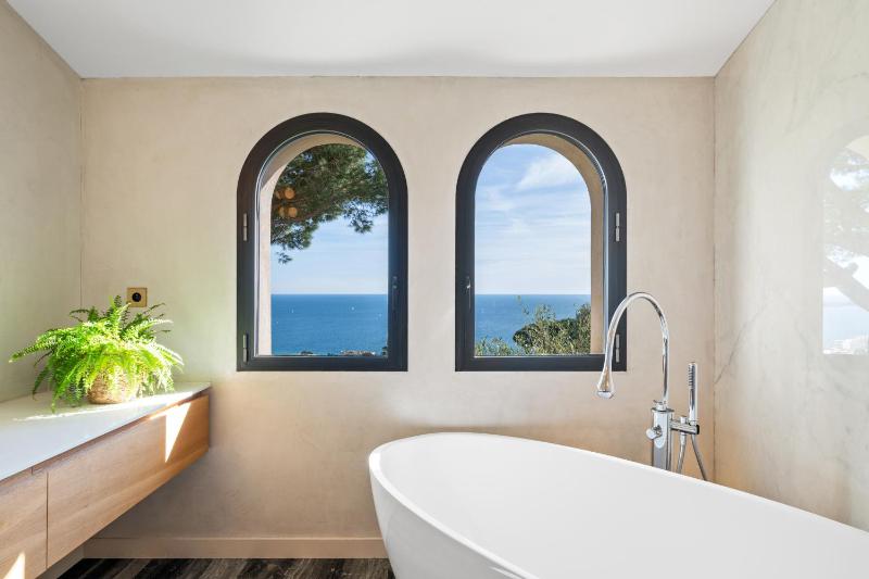 Villa Grand Largue - vue mer 180° - image 29