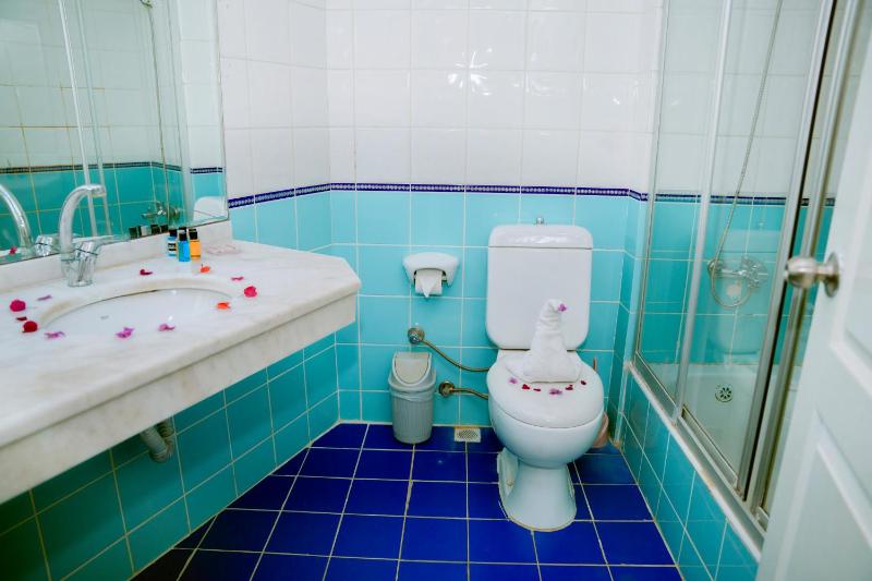 Azak Beach Hotel - image 18