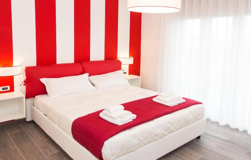 Double Room with Sea View image 3